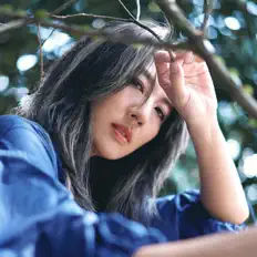 Escucha a 黄淑惠, mira videos musicales, lee su biografía, consulta las fechas de las gira y más.