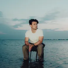 收听 Tom Auton、观看音乐视频、阅读小传、查看巡演日期等 ！