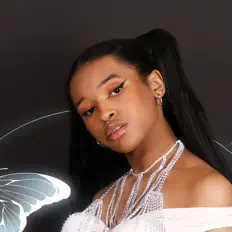 Écoutez Earth To Venas, regardez des vidéoclips, lisez la biographie, consultez les dates de tournée et plus encore !