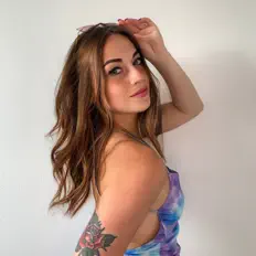 Escucha a Red Anna, mira videos musicales, lee su biografía, consulta las fechas de las gira y más.