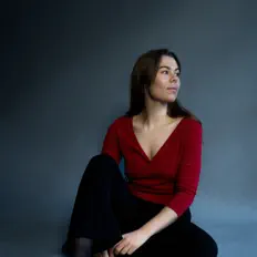 Selma Pinton: песни, клипы, биография, даты выступлений и многое другое.