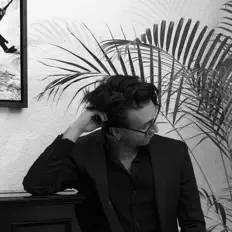 Dengarkan Eduardo Garcilazo, tonton video musik, baca bio, lihat tanggal tur & lainnya!