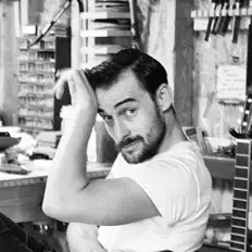 Listen to Robert Ellis, watch music videos, read bio, see tour dates & more!
