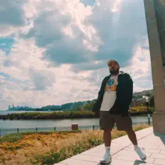 收听 PAPIJOHNSON、观看音乐视频、阅读小传、查看巡演日期等 ！