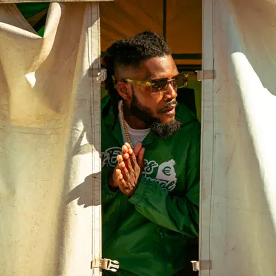 Listen to ShaVazz The Weirdo, watch music videos, read bio, see tour dates & more!