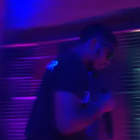 Ascolta undefined, guarda video musicali, leggi la biografia, vedi le date del tour & altro!