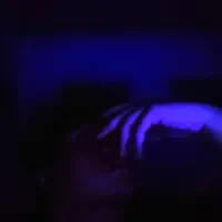 undefinedを聴いたり、ミュージックビデオを鑑賞したり、経歴やツアー日程などを確認したりしましょう！