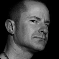 Escucha a undefined, mira vídeos musicales, lee la biografía, consulta fechas de giras y mucho más.