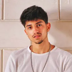 Ακούστε περιεχόμενο από LIDOR, παρακολουθήστε μουσικά βίντεο, διαβάστε το βιογραφικό, δείτε ημερομηνίες περιοδείας, και πολλά ακόμη!