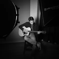 收听 OnjaS、观看音乐视频、阅读小传、查看巡演日期等 ！