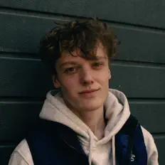 KRISTAN सुनें, म्यूज़िक वीडियो देखें, बायो पढ़ें, दौरे की तारीखें और बहुत कुछ देखें!