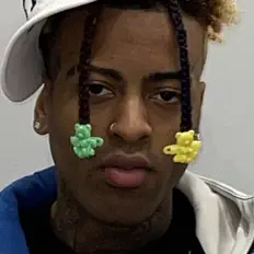 Poslechněte si interpreta Lilrello2x, sledujte hudební videa, přečtěte si životopis, podívejte se na data turné a další informace.