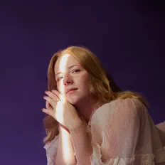 收听 VILMA、观看音乐视频、阅读小传、查看巡演日期等 ！