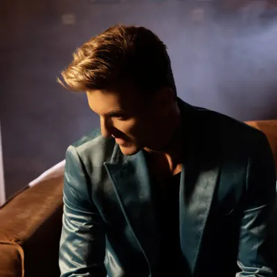 Listen to Curtis Braly, watch music videos, read bio, see tour dates & more!