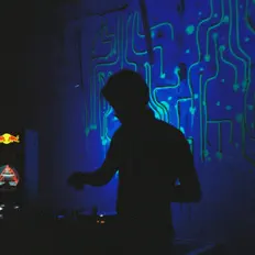 Dengarkan KRITECHNO, tonton video musik, baca bio, lihat tanggal tur & lainnya!
