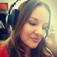 Ascolta undefined, guarda video musicali, leggi la biografia, vedi le date del tour & altro!