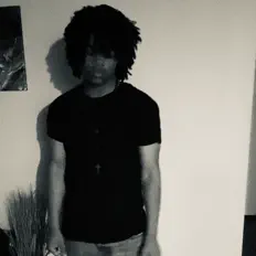 Poslechněte si interpreta Leyork5, sledujte hudební videa, přečtěte si životopis, podívejte se na data turné a další informace.