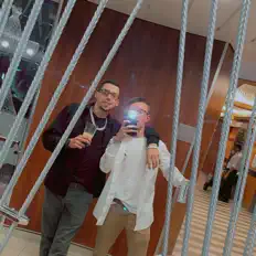 NV dinle, müzik videolarını izle, biyografisini oku, tur tarihlerini ve daha fazlasını gör!