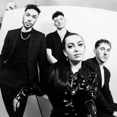 Dengarkan Sick Love, tonton video musik, baca bio, lihat tanggal tur & lainnya!
