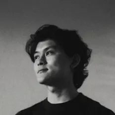 Escucha a ERWIT, mira videos musicales, lee su biografía, consulta las fechas de las gira y más.