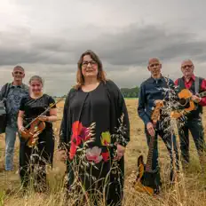 Ouça Merrow, assista a videoclipes, leia a biografia, veja as datas das turnês e mais!