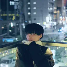 Posłuchaj wykonawcy Minami Hiroki, obejrzyj teledyski, przeczytaj biografię, zobacz daty tras koncertowych i nie tylko!