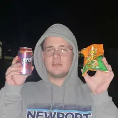 聆聽 crayons、觀看音樂影片、閱讀小傳、查看巡演日期等！