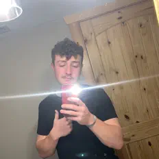 Dengarkan G-Brewah, tonton video musik, baca bio, lihat tanggal tur & lainnya!