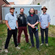 Listen to Pert Near Sandstone, watch music videos, read bio, see tour dates & more!