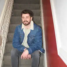 Poslechněte si interpreta T. Nautilus, sledujte hudební videa, přečtěte si životopis, podívejte se na data turné a další informace.