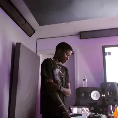 Listen to yh.Inallblvck, watch music videos, read bio, see tour dates & more!