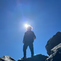 RVNY: песни, клипы, биография, даты выступлений и многое другое.