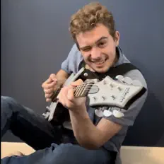 收听 Leif Pedersen、观看音乐视频、阅读小传、查看巡演日期等 ！