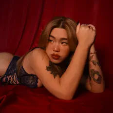 Escucha a Bambii Lin, mira vídeos musicales, lee la biografía, consulta fechas de giras y mucho más.