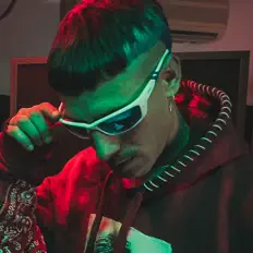 Ascolta POYØ, guarda video musicali, leggi la biografia, vedi le date del tour & altro!