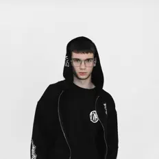 Ouça Kurzi, assista a videoclipes, leia a biografia, veja as datas das turnês e mais!