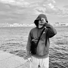 ddasslerを聴いたり、ミュージックビデオを鑑賞したり、経歴やツアー日程などを確認したりしましょう！