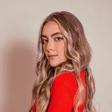 Dengarkan Kess, tonton video musik, baca bio, lihat tanggal tur & lainnya!