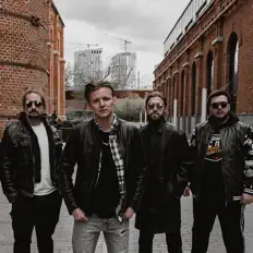 Écoutez ToyTears, regardez des vidéoclips, lisez la biographie, consultez les dates de tournée et plus encore !