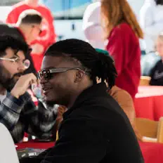 Escucha a Kozy Wrldwide, mira vídeos musicales, lee la biografía, consulta fechas de giras y mucho más.