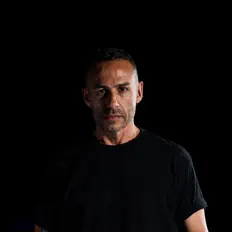 Ouve Trasko, vê vídeos de música, lê a biografia, vê as datas da digressão e muito mais!