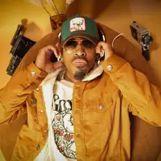 Ascolta Mista Roe, guarda video musicali, leggi la biografia, vedi le date del tour & altro!