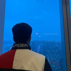 Dengarkan FASHION EVERYDAY, tonton video musik, baca bio, lihat tanggal tur & lainnya!