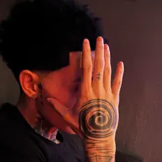 Ascolta Da Playa, guarda video musicali, leggi la biografia, vedi le date del tour & altro!