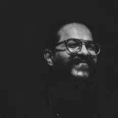 Dengarkan Aarha, tonton video musik, baca bio, lihat tanggal tur & lainnya!