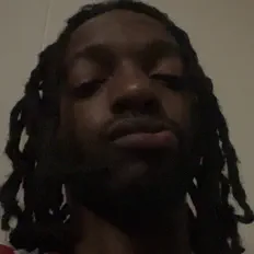 EJ Everydayを聴いたり、ミュージックビデオを鑑賞したり、経歴やツアー日程などを確認したりしましょう！