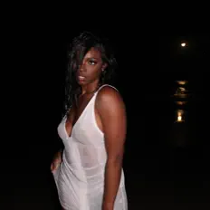 收听 SixSaidIt、观看音乐视频、阅读小传、查看巡演日期等 ！