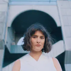 Marie Sahba सुनें, म्यूज़िक वीडियो देखें, बायो पढ़ें, दौरे की तारीखें और बहुत कुछ देखें!