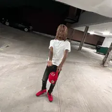 Ascolta Swiishdagoat, guarda video musicali, leggi la biografia, vedi le date del tour & altro!