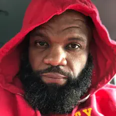 Ouve Big C, vê vídeos de música, lê a biografia, vê as datas da digressão e muito mais!